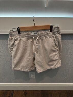Hollister Neutral Beige Linen/Cotton mix Elastic Waist Drawstring 5” Shorts